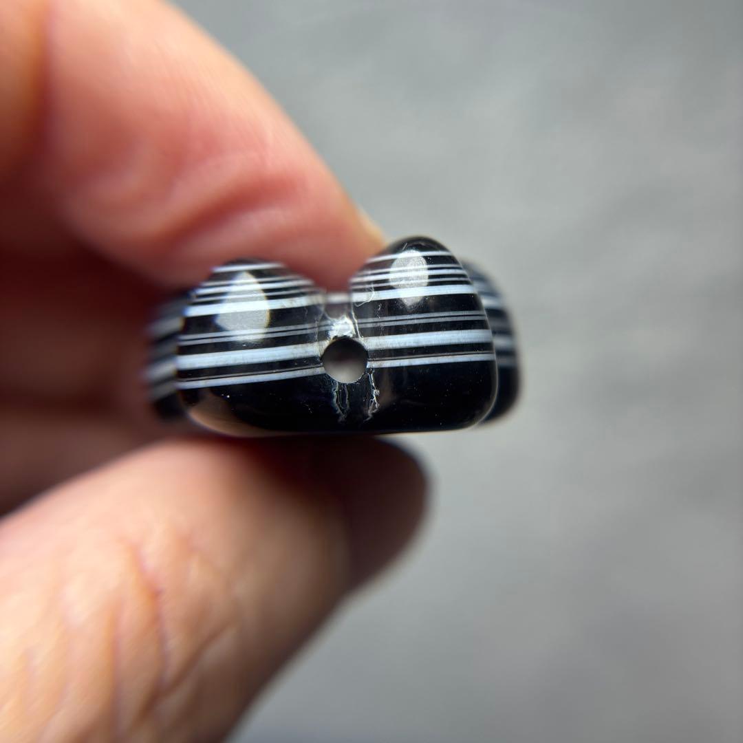 天眼瑪瑙　お花彫り　10-112