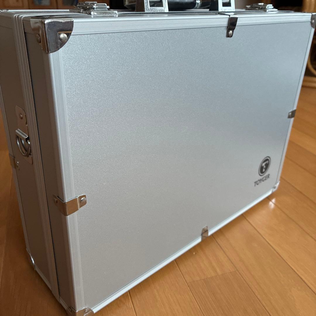 TOYGER トイガー　トレカ用　カードケース　アタッシュケース