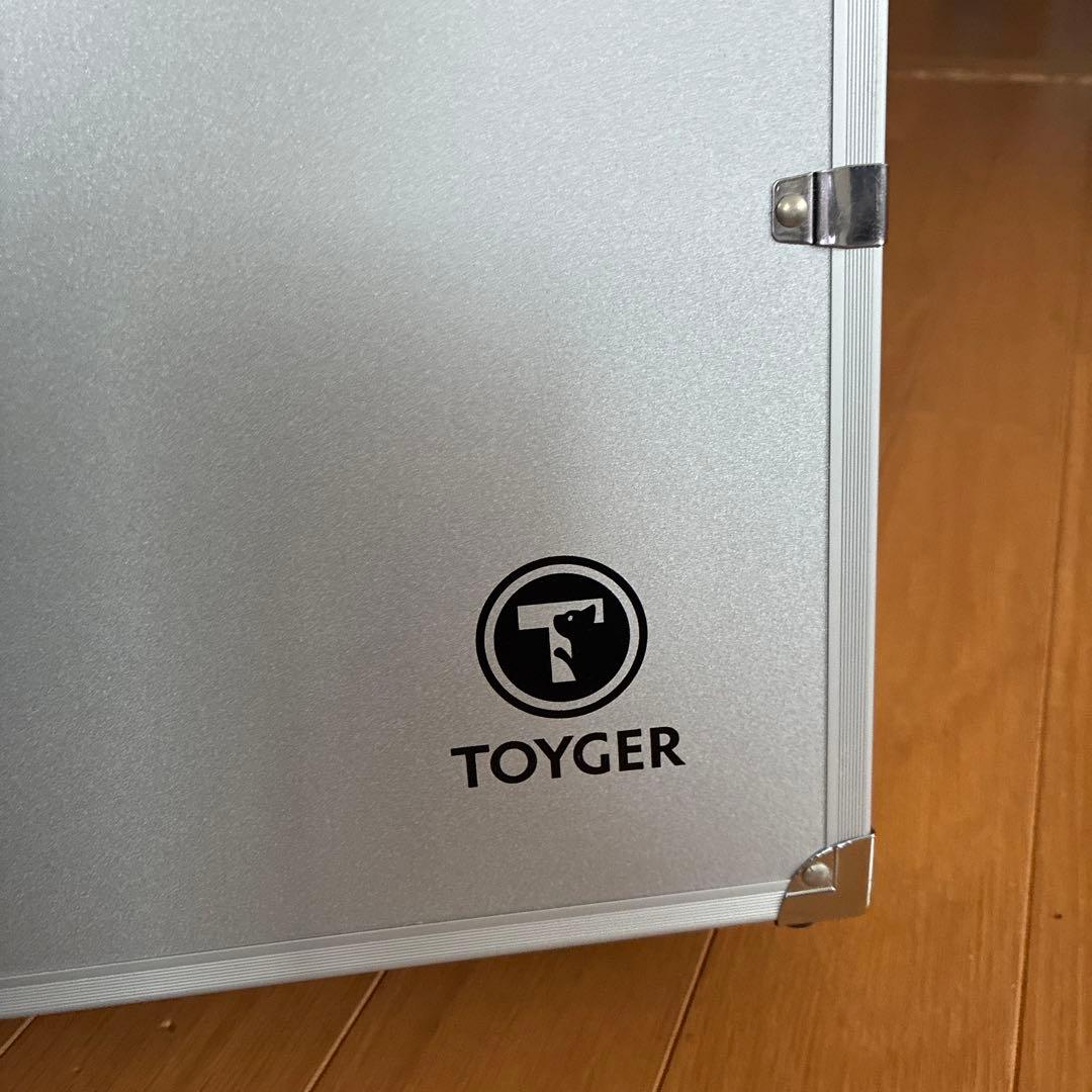 TOYGER トイガー　トレカ用　カードケース　アタッシュケース