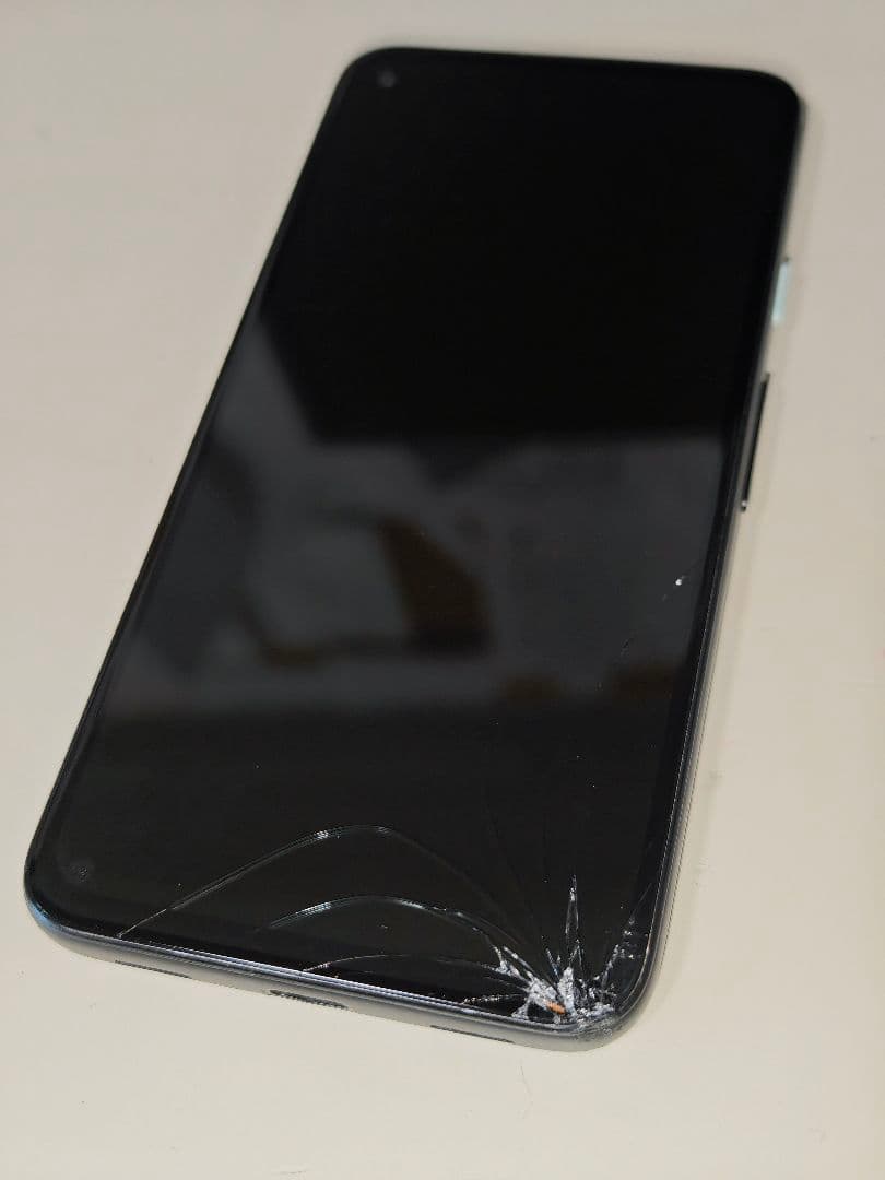 pixel4a SIMフリー 画面割れあり