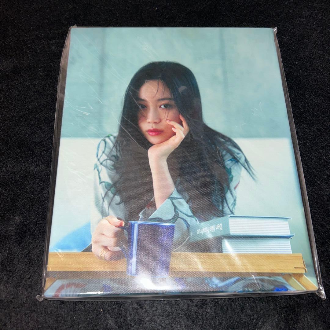 鷲尾伶菜さんのグッズまとめ売り