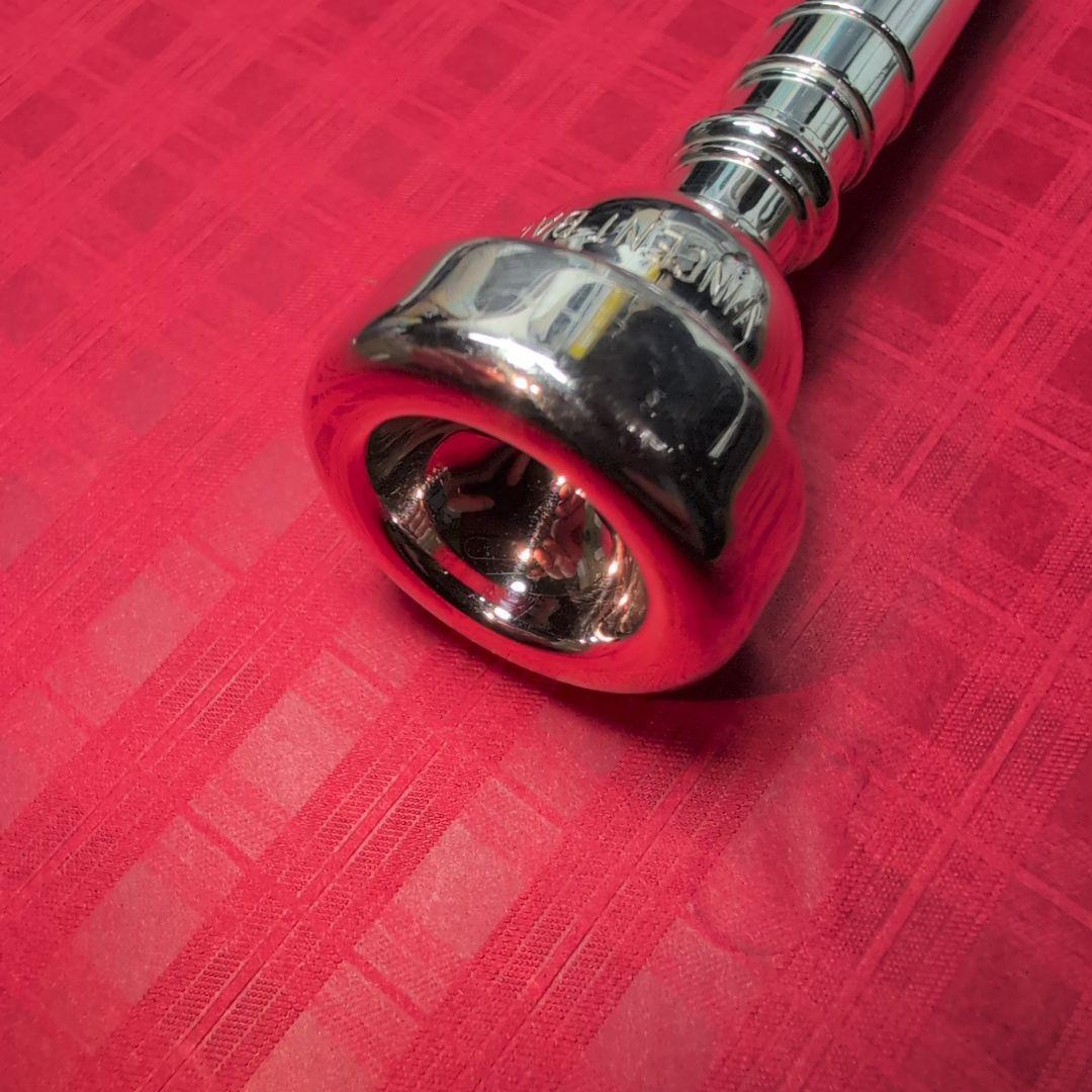 Vincent Bach 1-1/2C トランペットマウスピース 030310