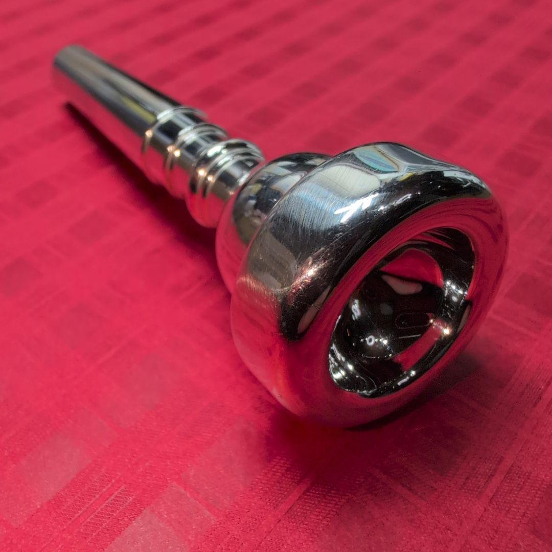 Vincent Bach 1-1/2C トランペットマウスピース 030310