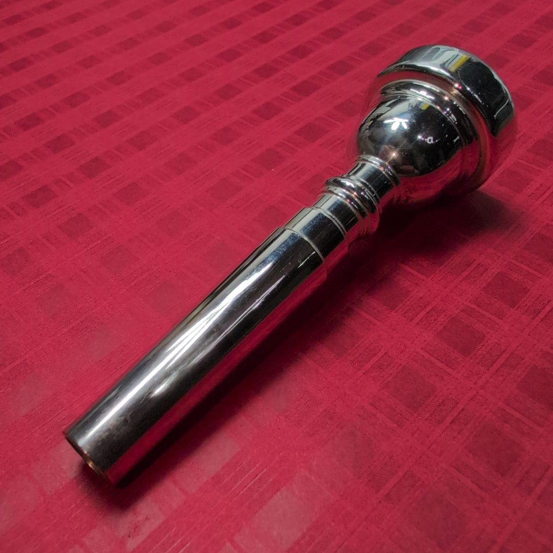 Vincent Bach 1-1/2C トランペットマウスピース 030310