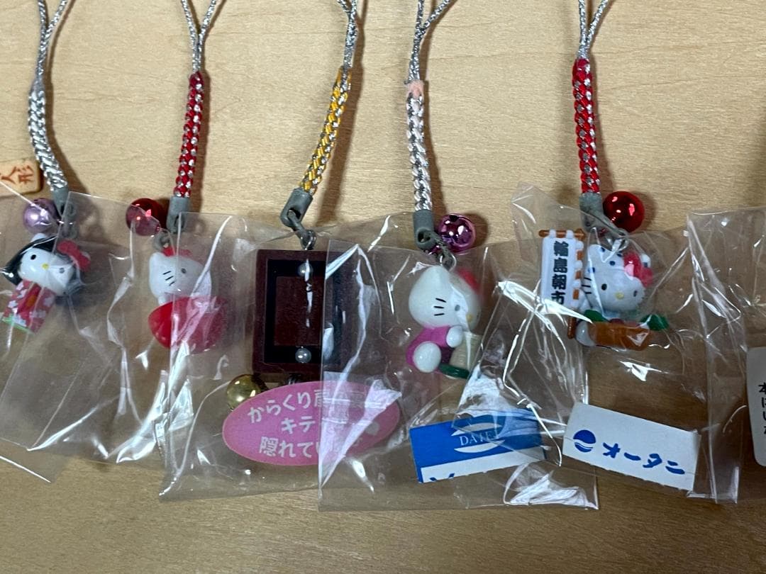 経年劣化品　ご当地キティ ハローキティ　根付けストラップ まとめ売り