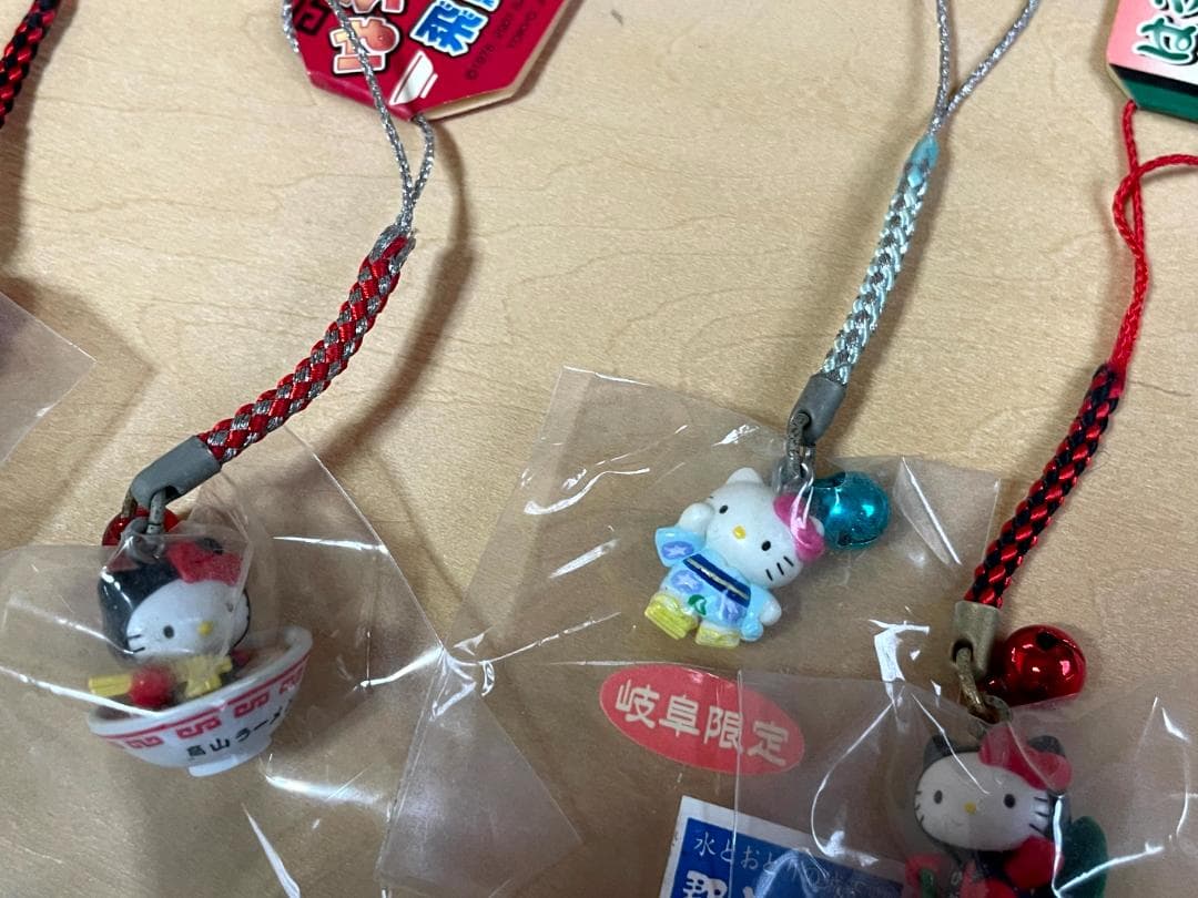 経年劣化品　ご当地キティ ハローキティ　根付けストラップ まとめ売り