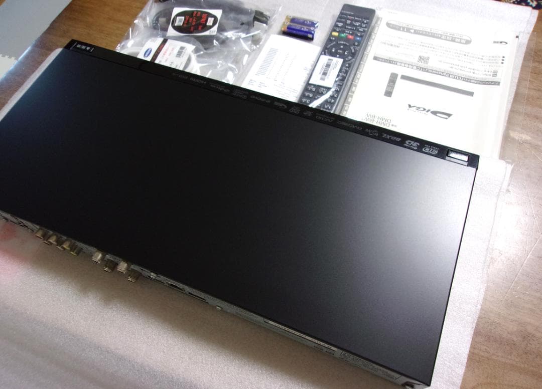 動作品/2TB増量換装パナソニック ブルーレイレコーダー DMR-BWT530③