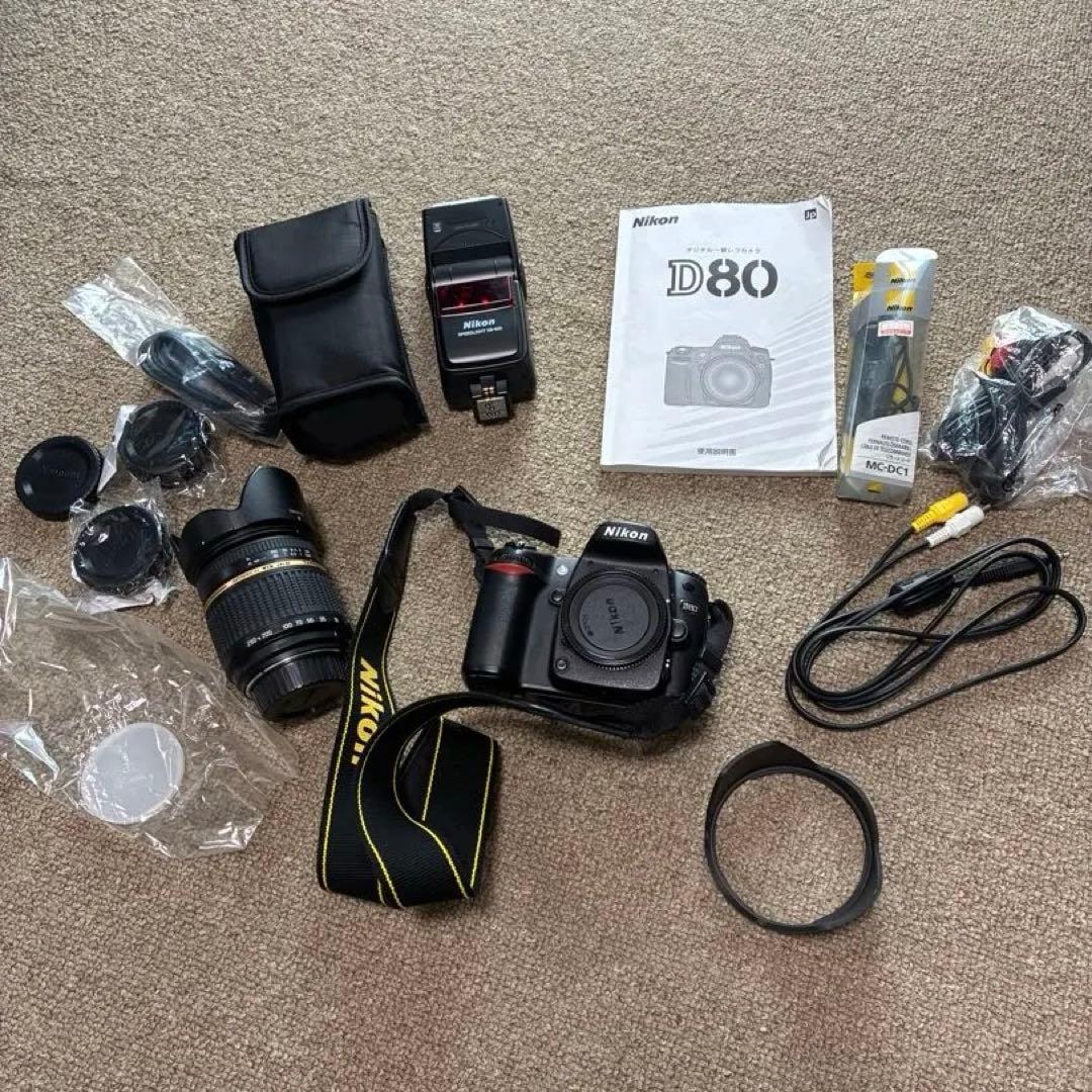 【レンズ付き】Nikon D80 デジタル一眼レフカメラ
