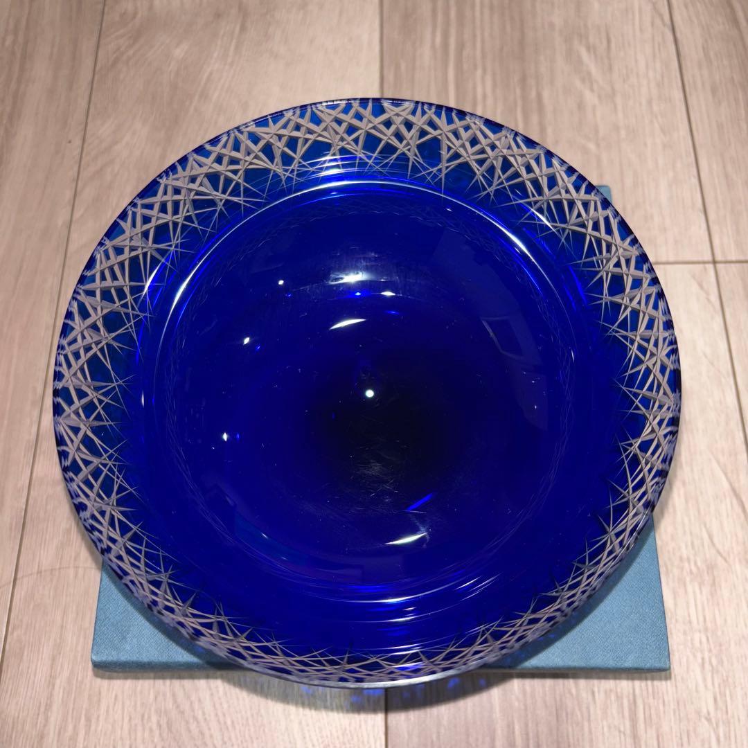 河上恭一郎作　青色被せ 切子 ガラス 16cm