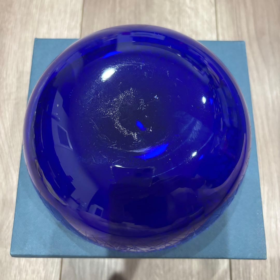 河上恭一郎作　青色被せ 切子 ガラス 16cm