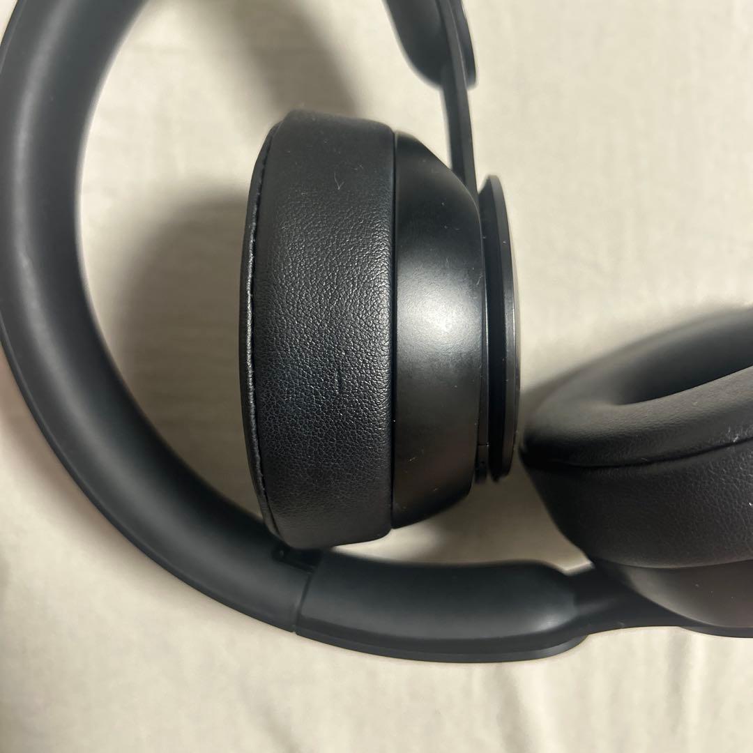 Beats SOLO PRO ワイヤレスヘッドホン ブラック　ヘッドホン