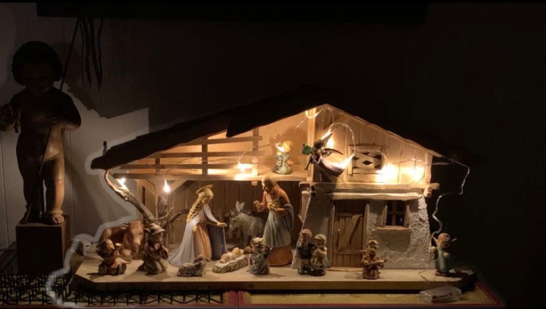 ゲーベル人形　レアな完全コンプリートフンメル人形ビンテージのキリスト降誕セット！