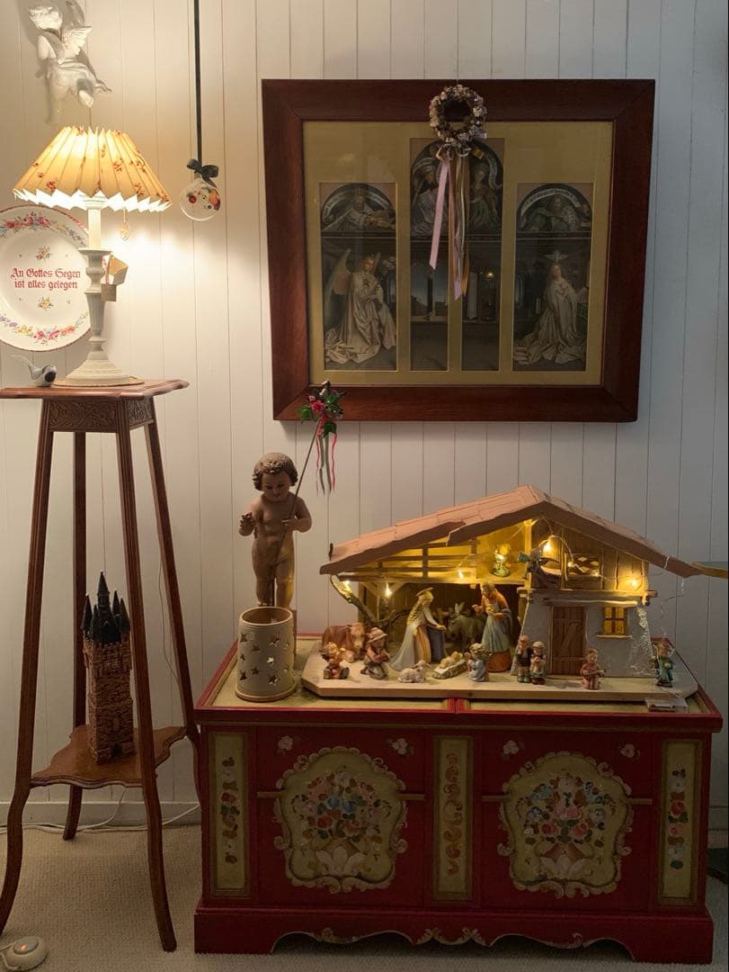 ゲーベル人形　レアな完全コンプリートフンメル人形ビンテージのキリスト降誕セット！