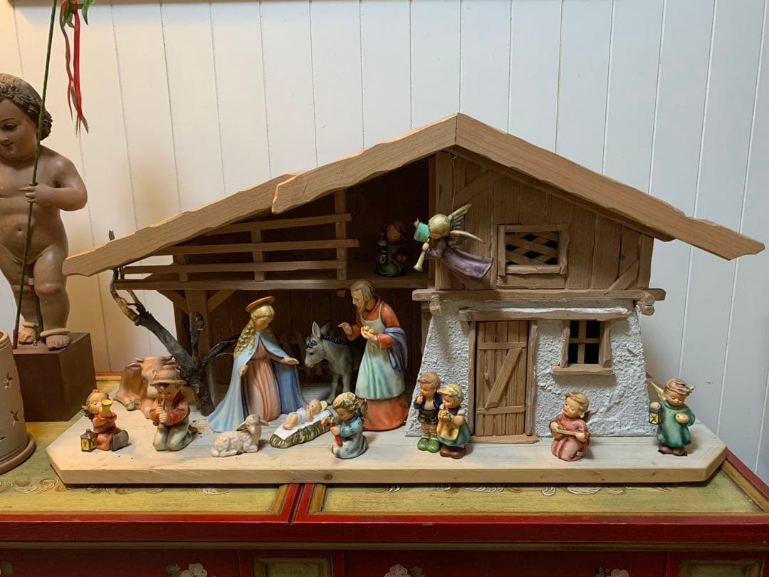 ゲーベル人形　レアな完全コンプリートフンメル人形ビンテージのキリスト降誕セット！