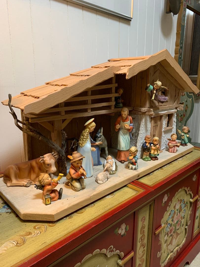 ゲーベル人形　レアな完全コンプリートフンメル人形ビンテージのキリスト降誕セット！