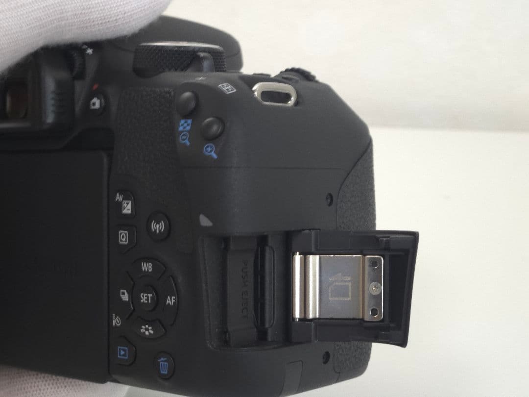 超美品★レンズ2個 EOS Kiss X9i ダブルズームキット