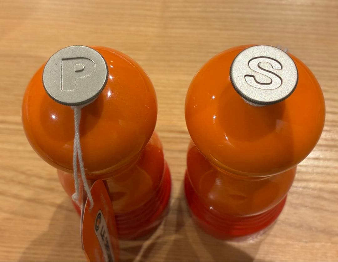 【新品】ル・クルーゼ　ペッパーミル&ソルトミル