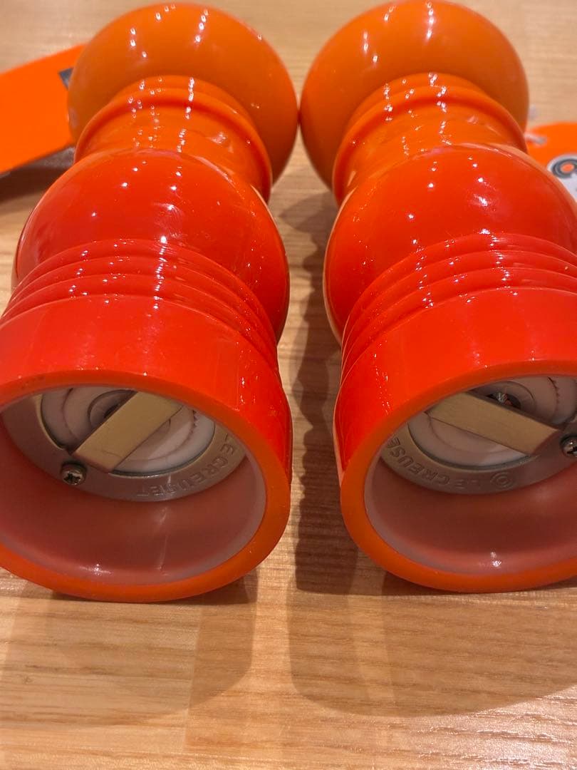 【新品】ル・クルーゼ　ペッパーミル&ソルトミル