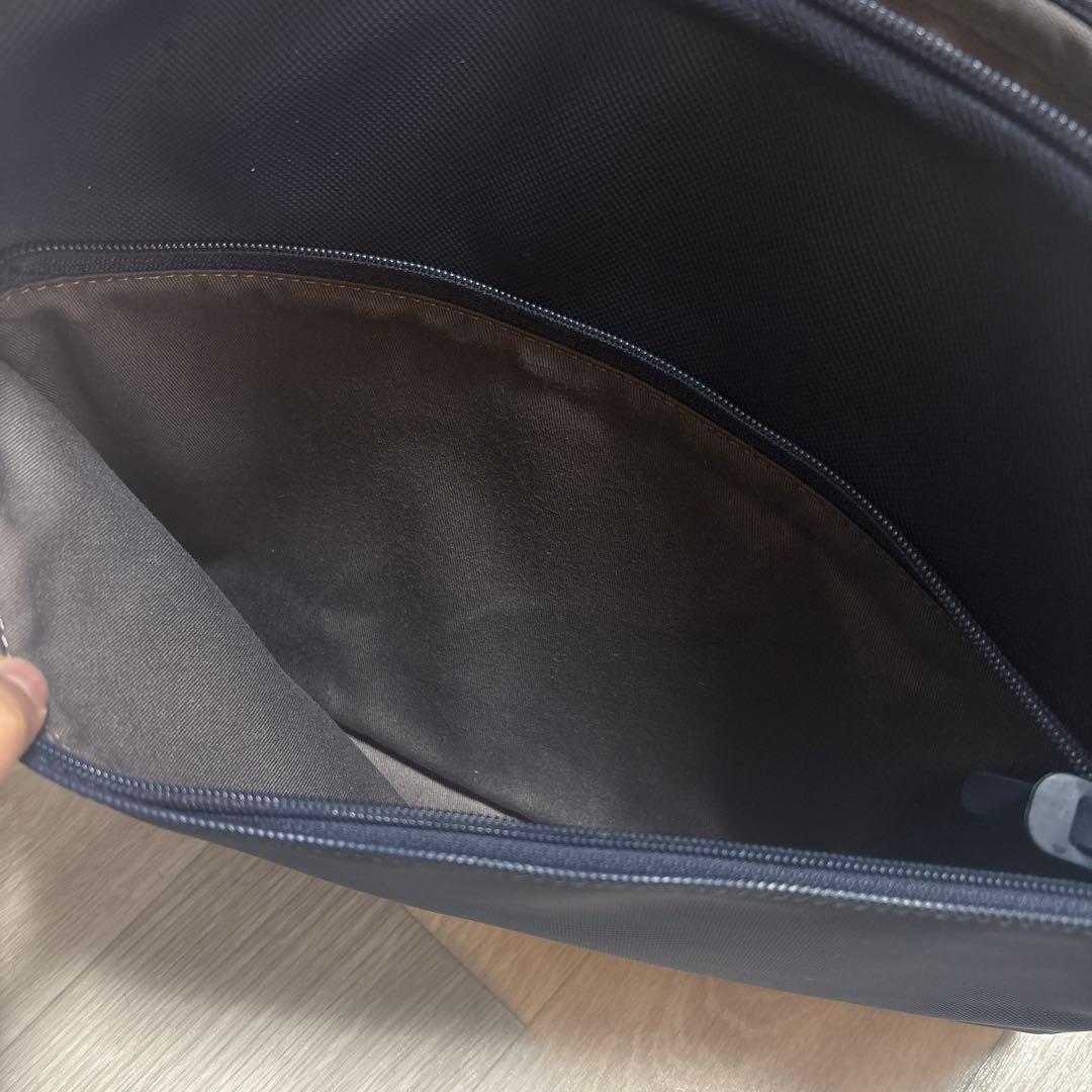 Lacoste ネイビー iPad / PCケース