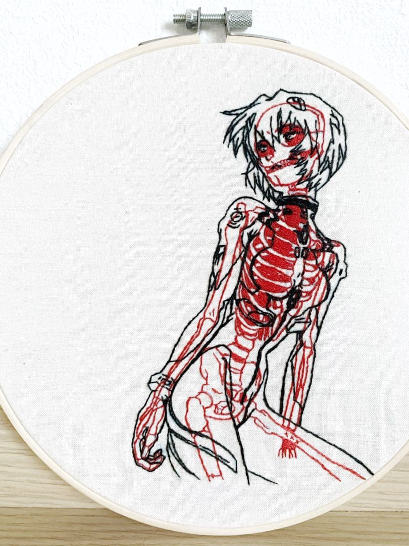 手刺繍でエヴァンゲリオンの綾波レイ❤️