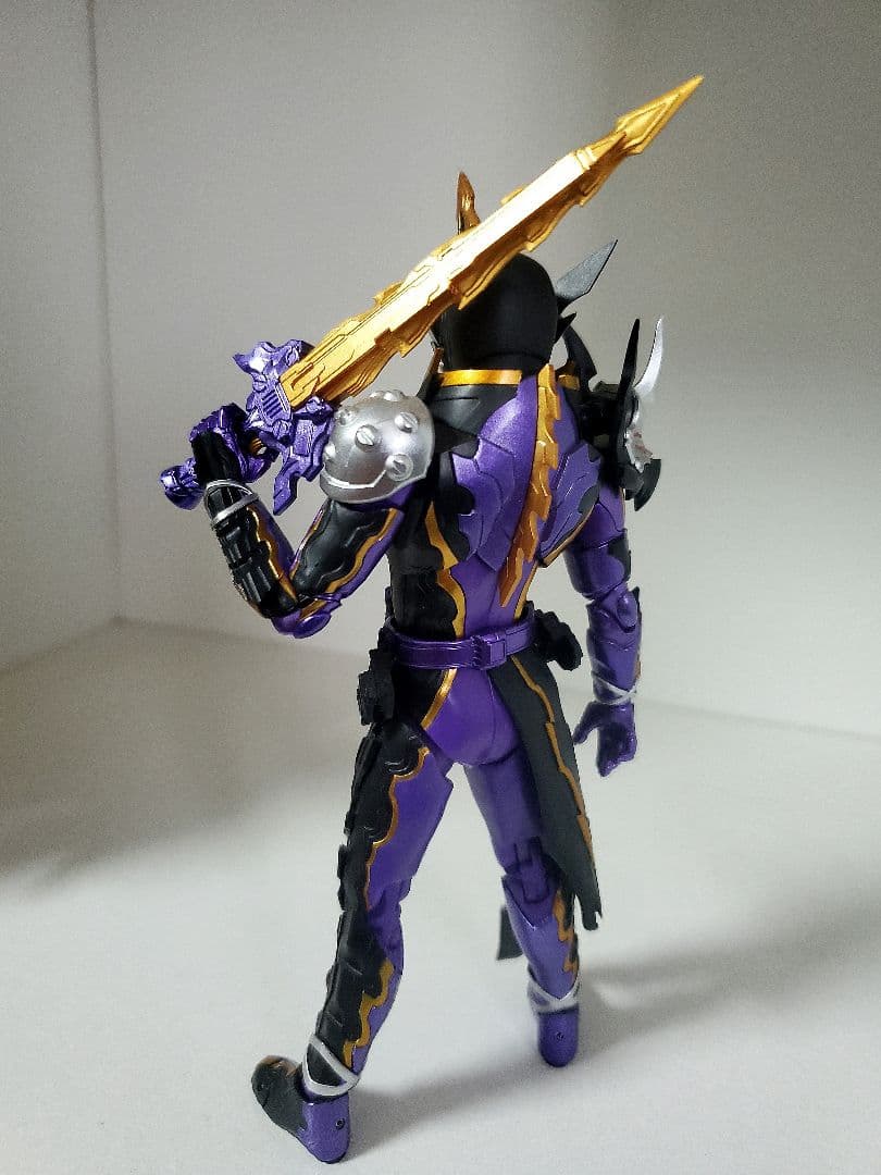 S.H.Figuarts 仮面ライダーカリバー、エスパーダ 2体セット