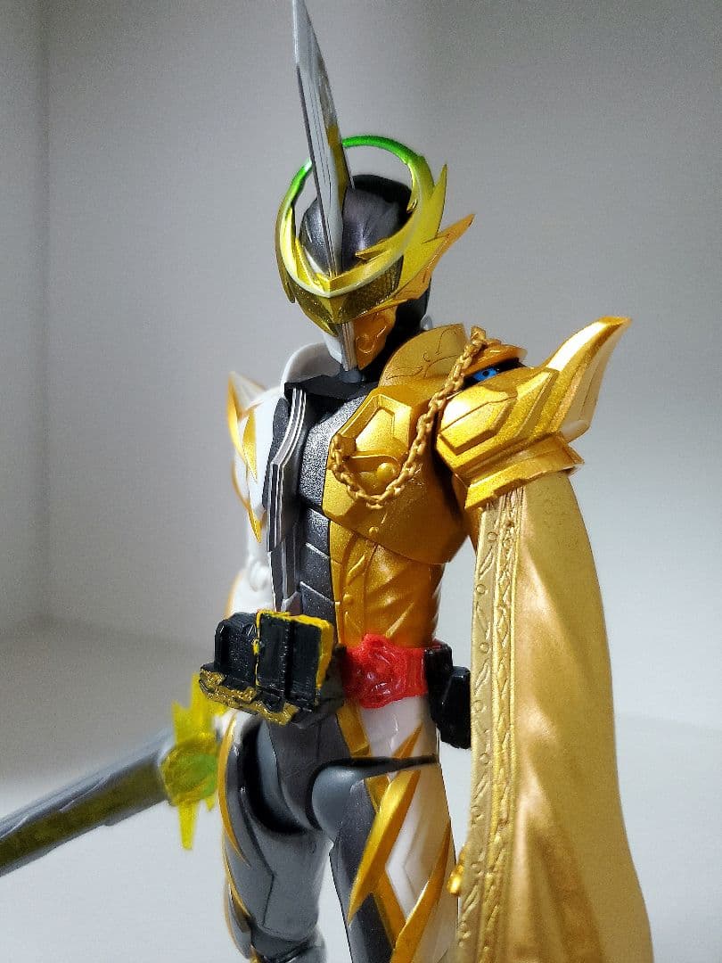 S.H.Figuarts 仮面ライダーカリバー、エスパーダ 2体セット