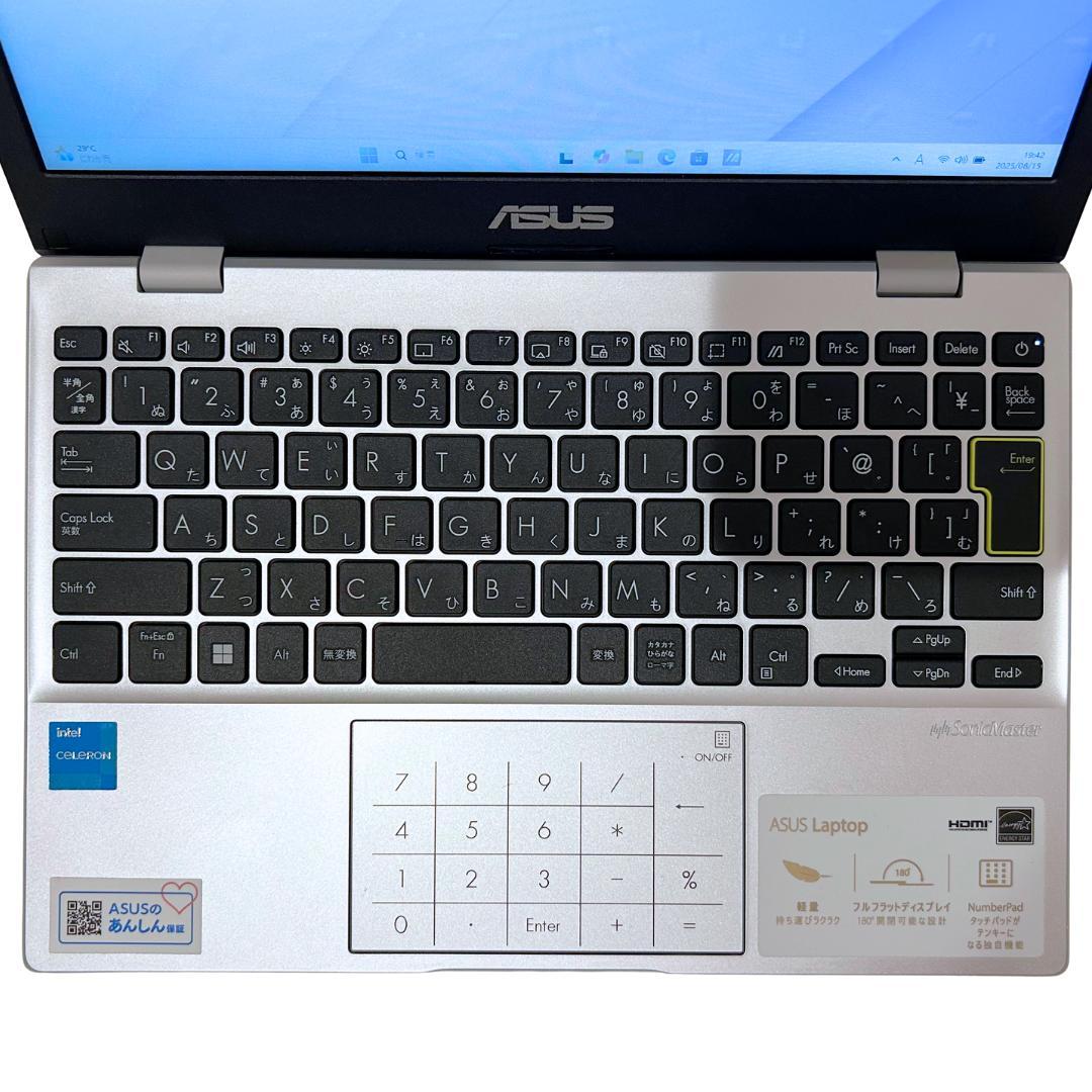 ほぼ新品！ASUS E210KA モバイルノートPC ほぼ未使用 軽量コンパクト