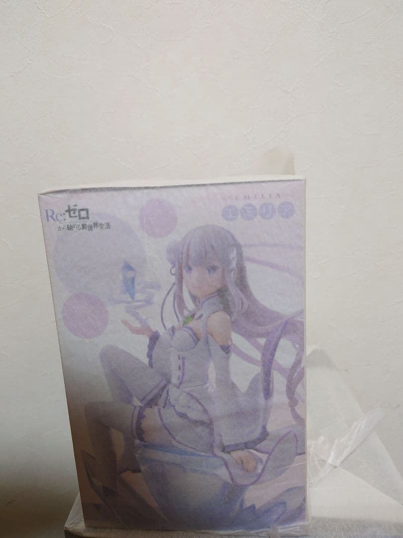 エミリア　フィギュア