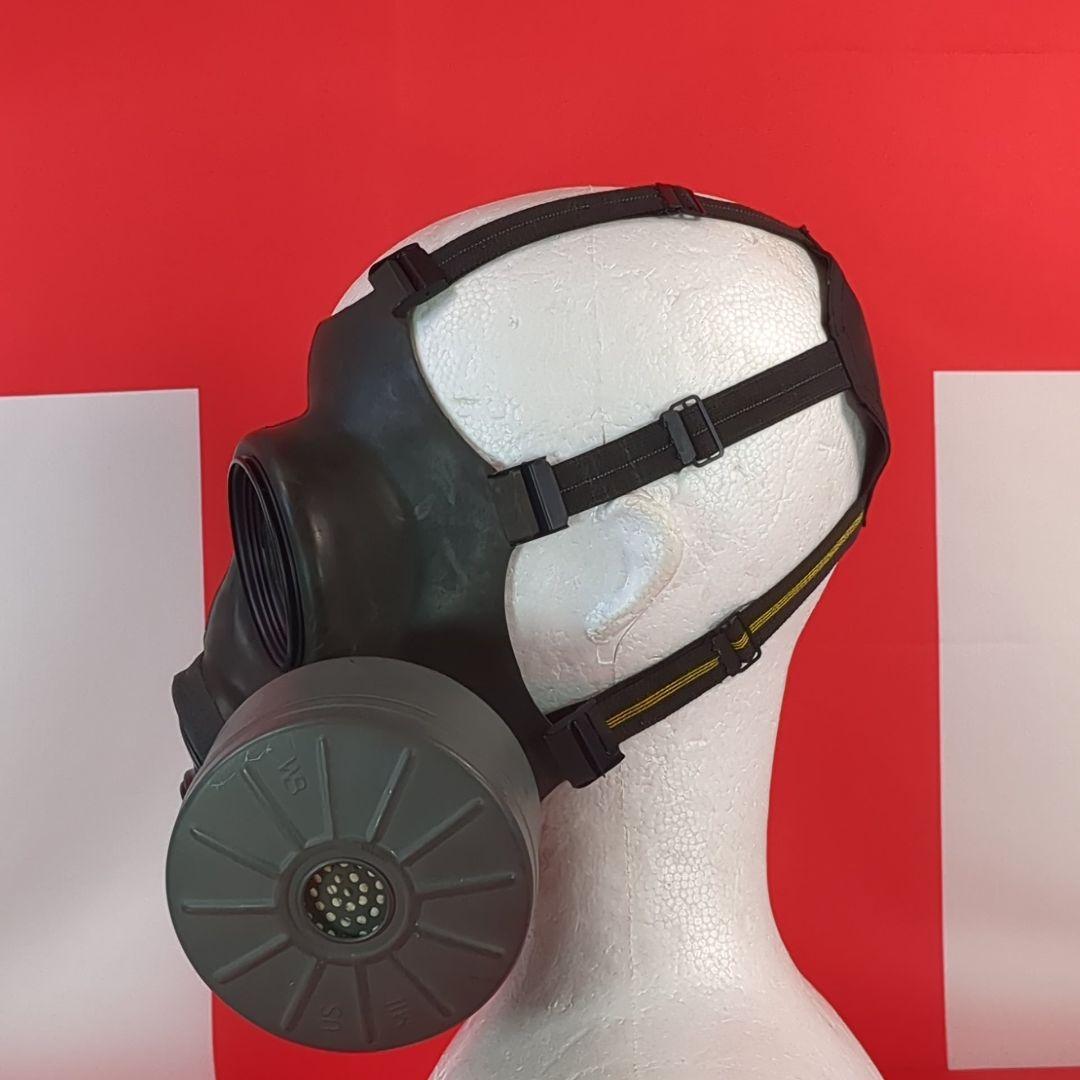 【実物美品】 カナダ軍C3ガスマスク 1971年製