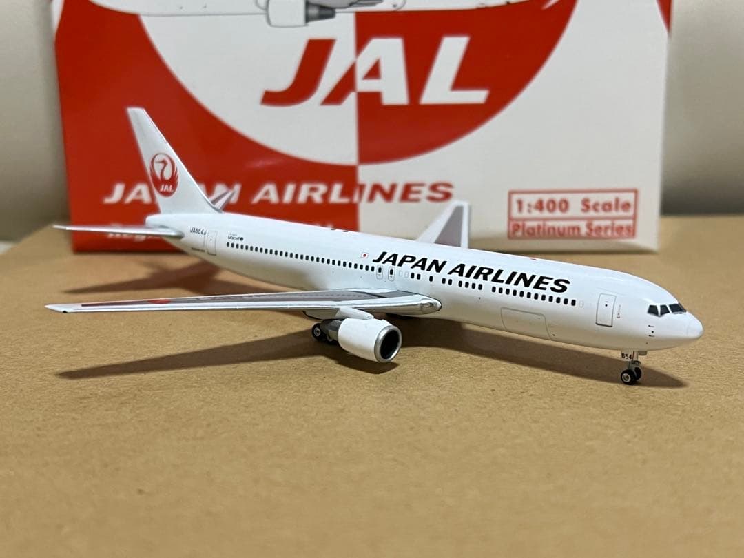 航空機・ヘリコプター Phoenix 1/400 JAL 767-300ER JA654J (1)