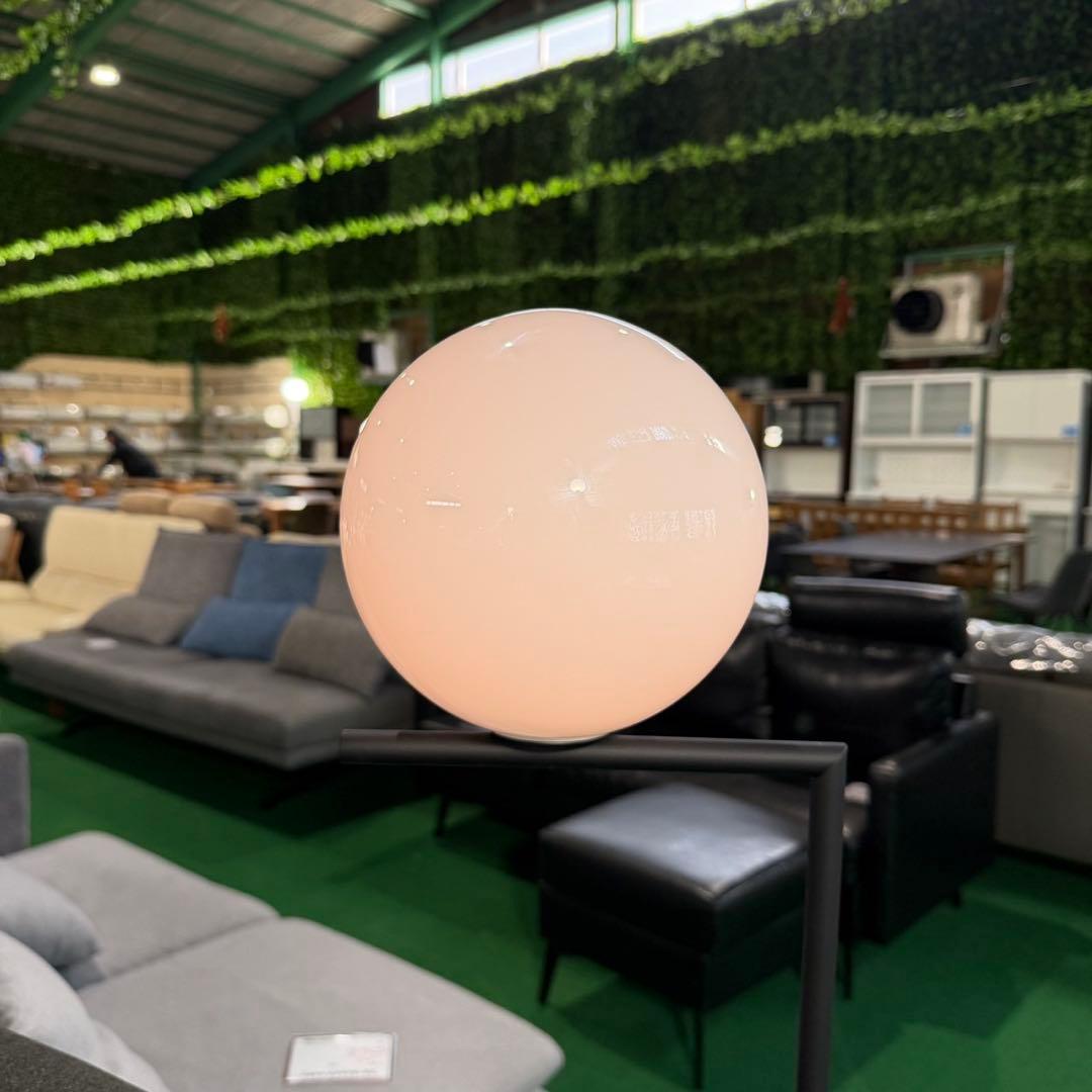 FLOS フロアランプ インテリア 白熱灯器具 ブラック スリム P004