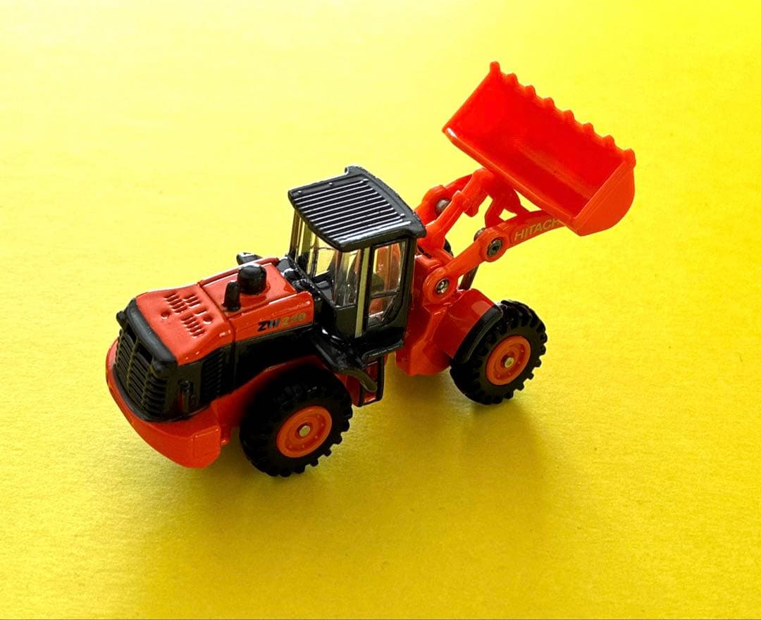 1トミカミニカーTOMICAフォークリフト& ブルドーザー