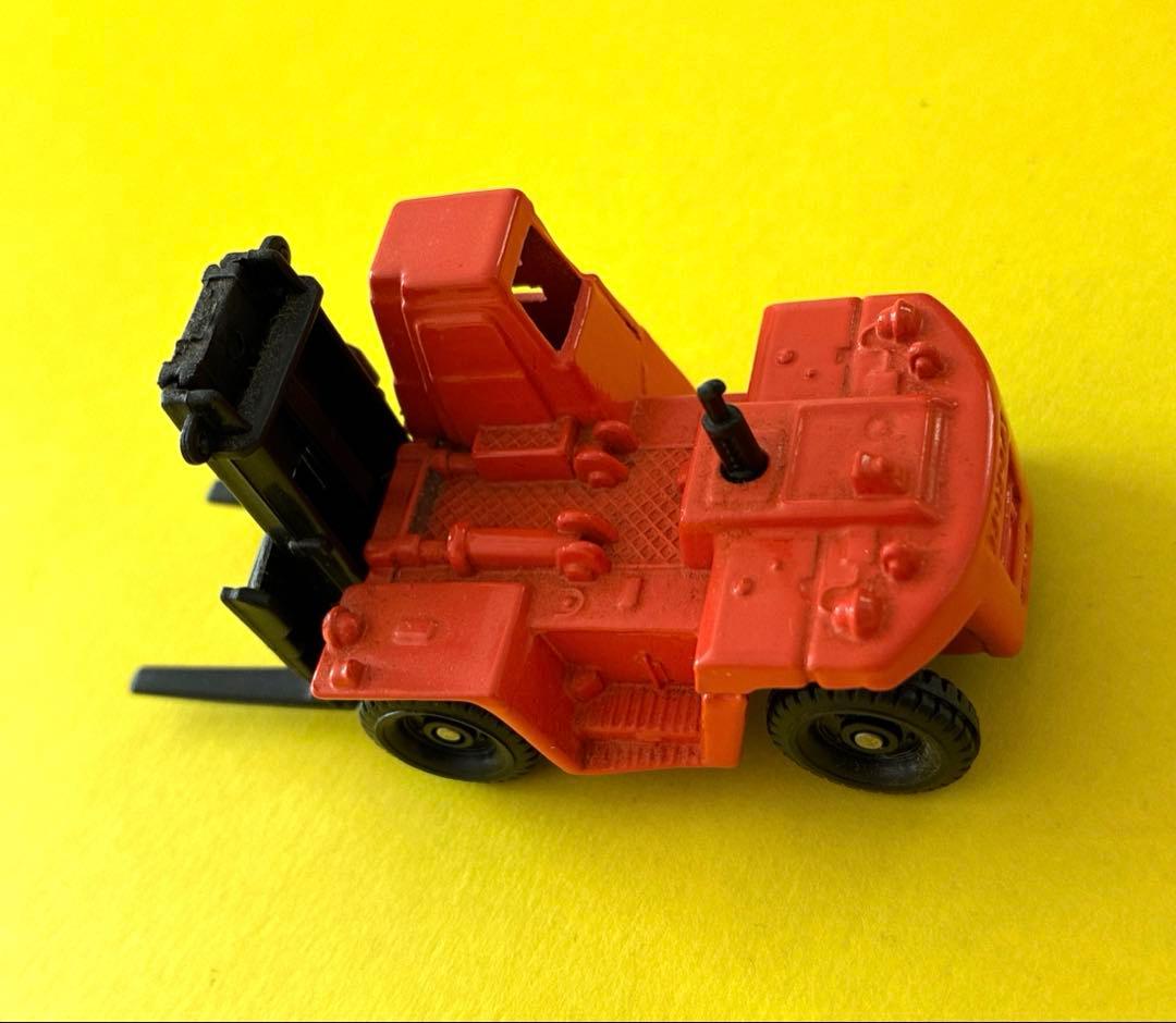 1トミカミニカーTOMICAフォークリフト& ブルドーザー