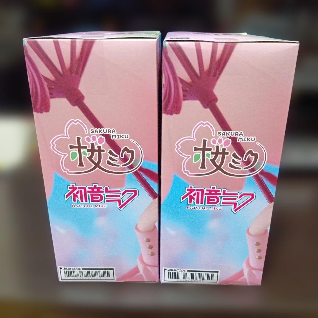 初音ミク　桜ミク　重音テト プライズフィギュアまとめ売り4体セット