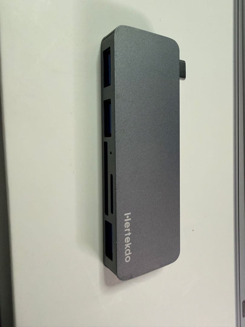 【美品】M1 MacBook Air 13インチ 便利な多機能ハブ付