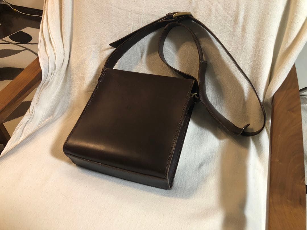 【週末限定値下】廃盤希少人気のチョコ　土屋鞄 ボックスショルダー