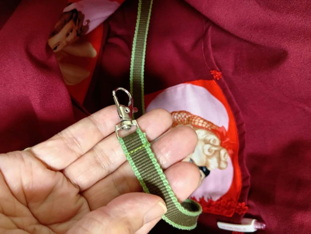 アレキサンダーヘンリー超大き目サイズ、珍しいレアプリントです１点物♡末まで価格♡