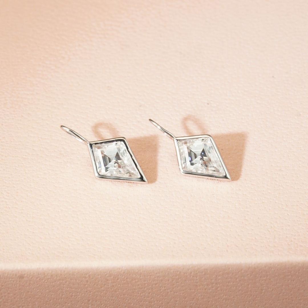 1ct菱型ペンダントトップ（4週間発送）