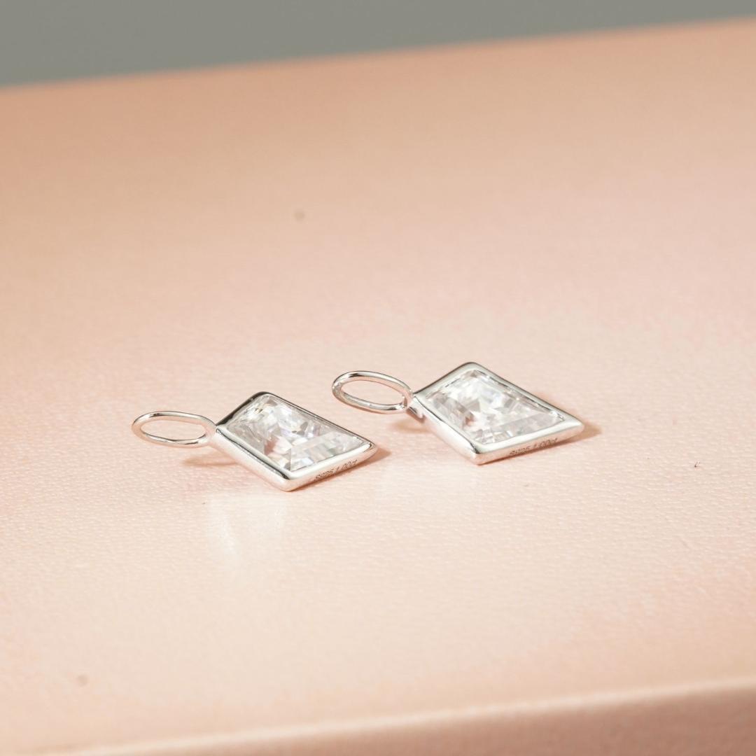 1ct菱型ペンダントトップ（4週間発送）