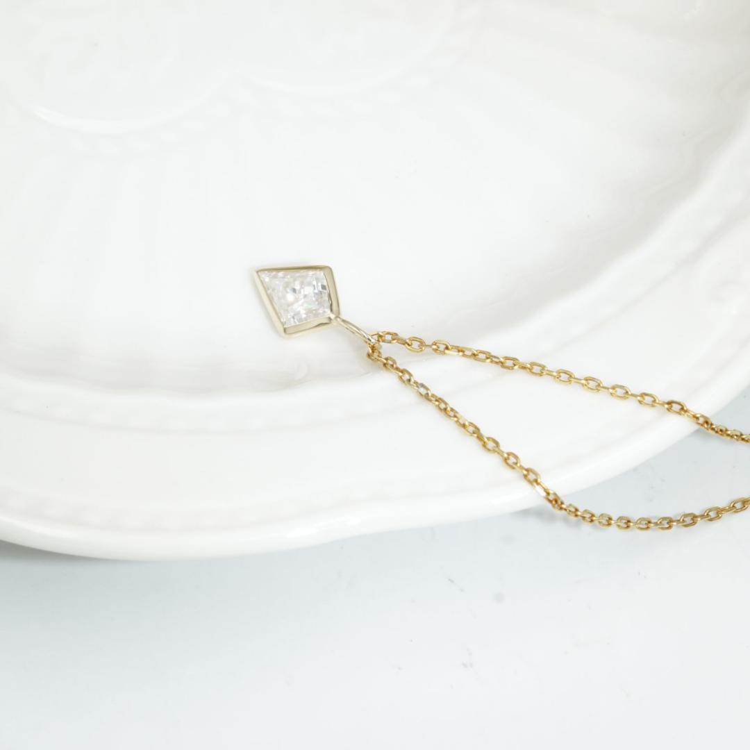 1ct菱型ペンダントトップ（4週間発送）