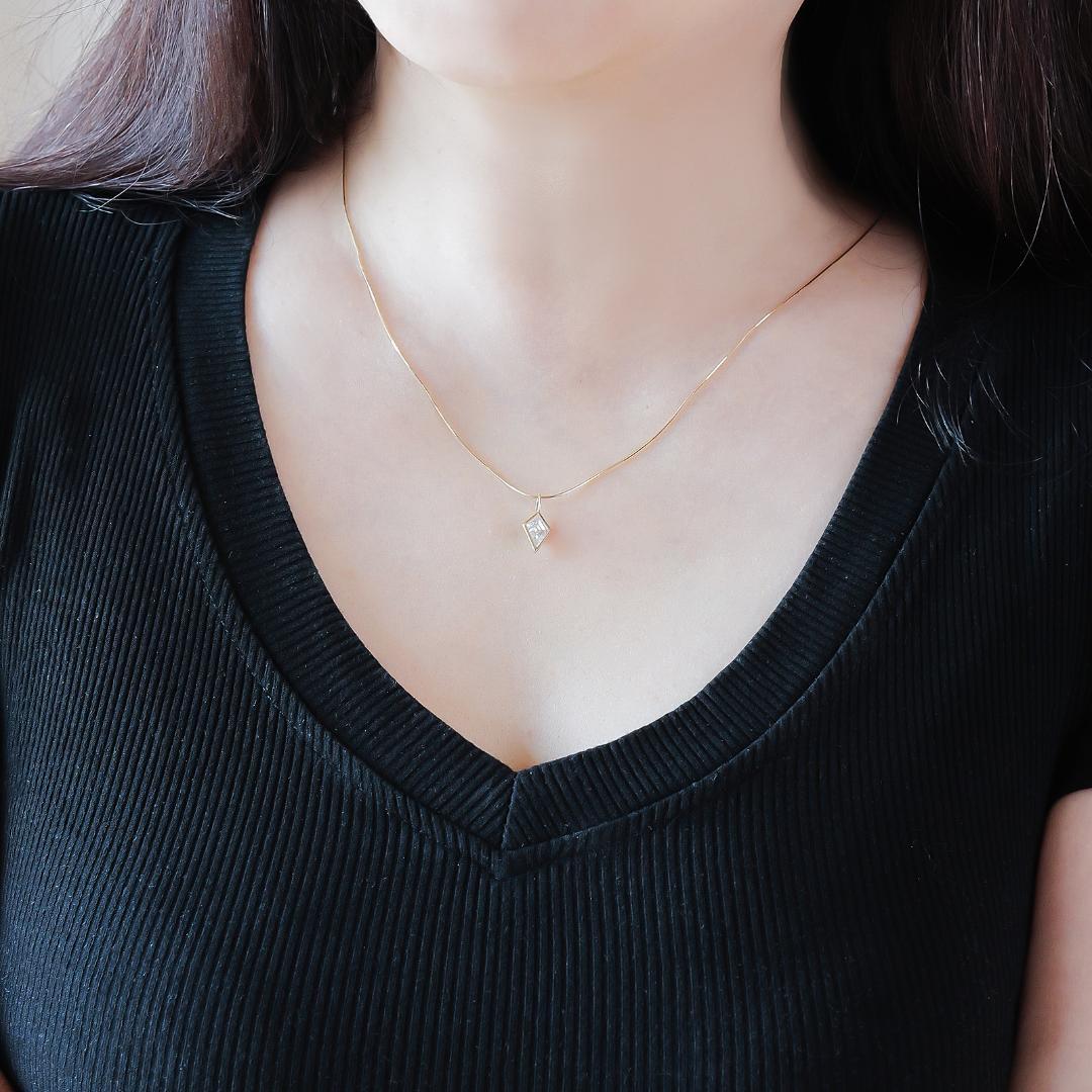 1ct菱型ペンダントトップ（4週間発送）