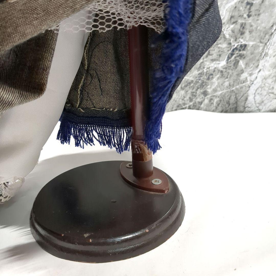 ビスクドール 金髪の伝統的な衣装の人形 約40cm