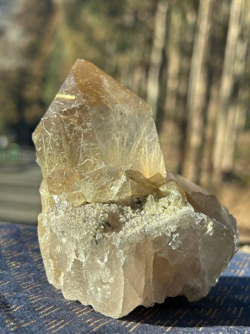 ルチレイテッドクォーツ原石AAAAA天然石母岩付　最高品質‼️大特価SALE