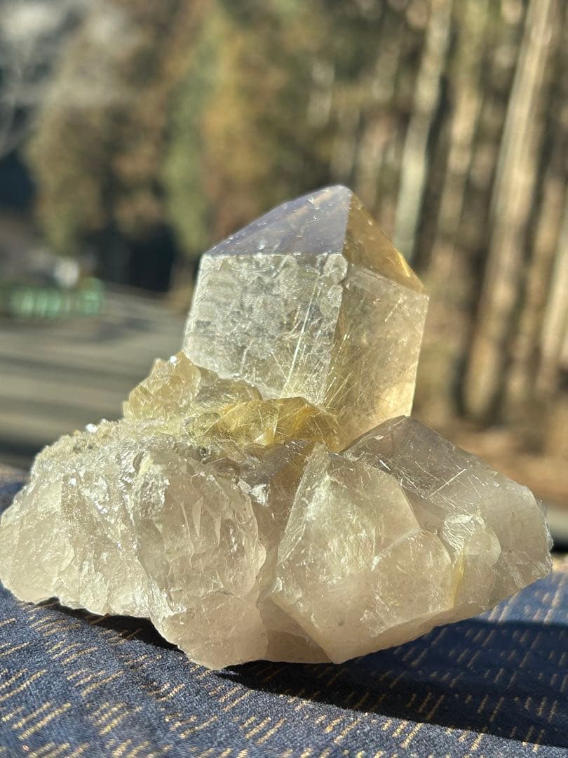 ルチレイテッドクォーツ原石AAAAA天然石母岩付　最高品質‼️大特価SALE