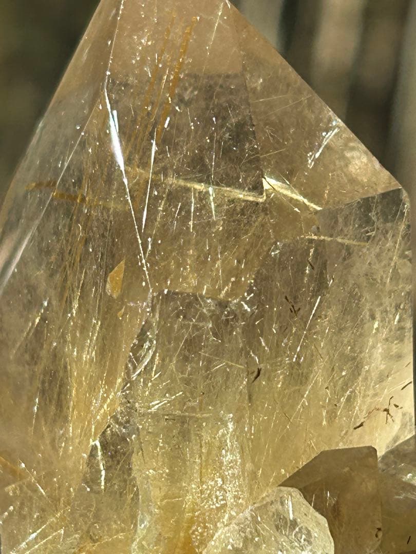 ルチレイテッドクォーツ原石AAAAA天然石母岩付　最高品質‼️大特価SALE