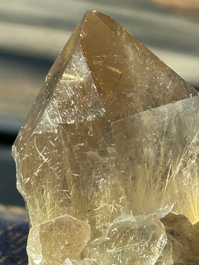 ルチレイテッドクォーツ原石AAAAA天然石母岩付　最高品質‼️大特価SALE