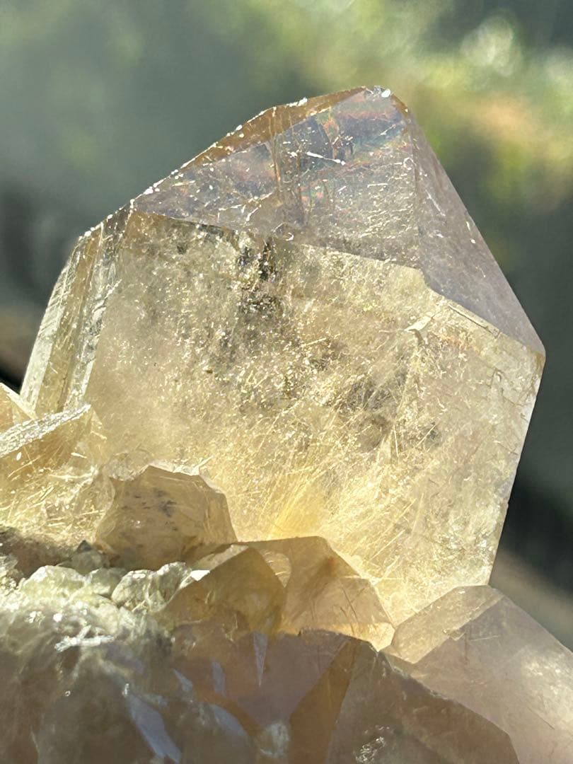 ルチレイテッドクォーツ原石AAAAA天然石母岩付　最高品質‼️大特価SALE