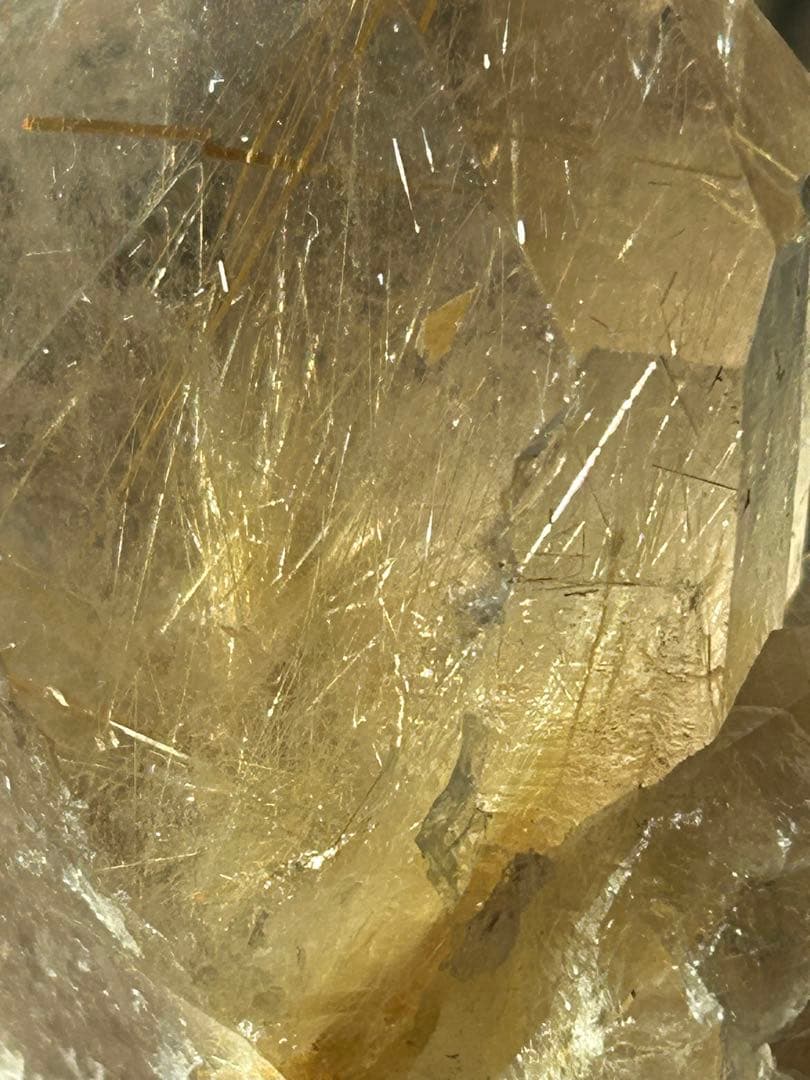 ルチレイテッドクォーツ原石AAAAA天然石母岩付　最高品質‼️大特価SALE