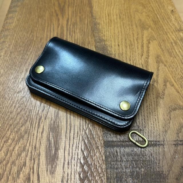 廉　ミドルトラッカーウォレット　栃木レザーブラック真鍮