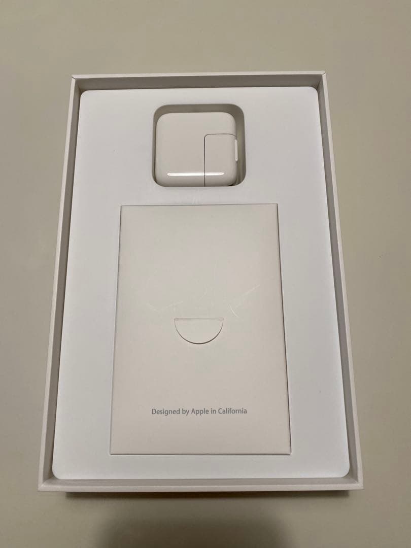 【美品】iPad mini4 32GB Wi-Fi + Cellular